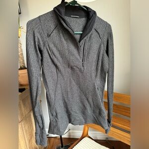 Lululemon herringbone lululemon sweater size 6